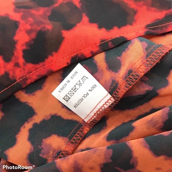 Stylekeeper leopard print ruffle top in red NWT - Picture 9 of 10